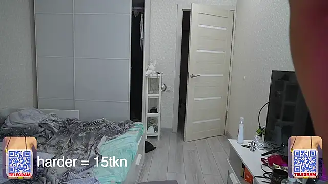 cream_fucks's room