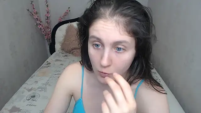 Holliy_Cooper webcam