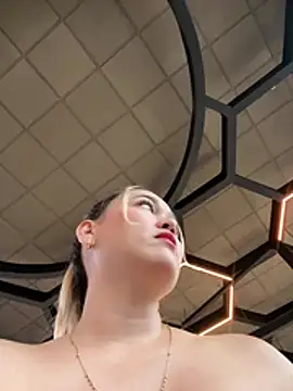 danielavegax (G young) - Lia sucks my tits🌼🌼