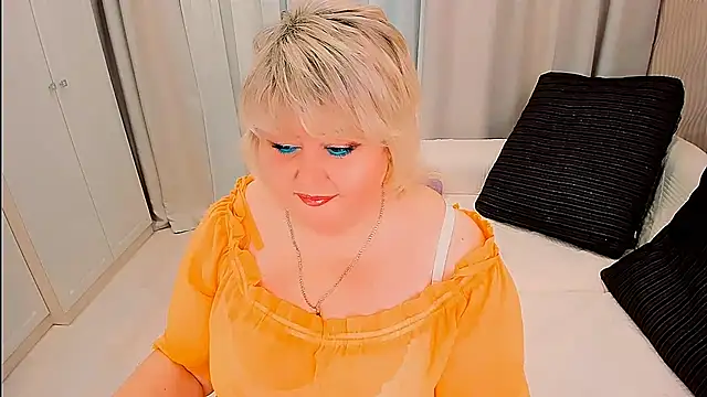 BIGTITSBBW webcam