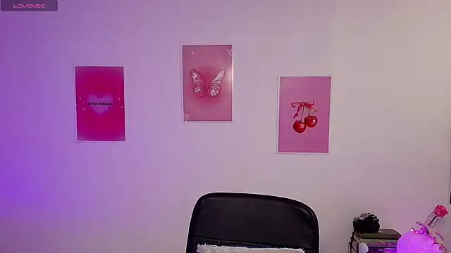 sampuckettbaby - Sampuckettbaby's free webcam - UK Sex Cams