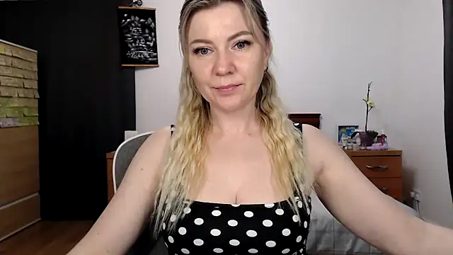 ParadiseAlina webcam