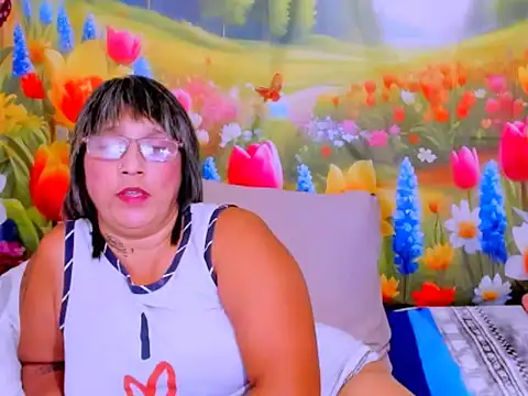indianroxy webcam