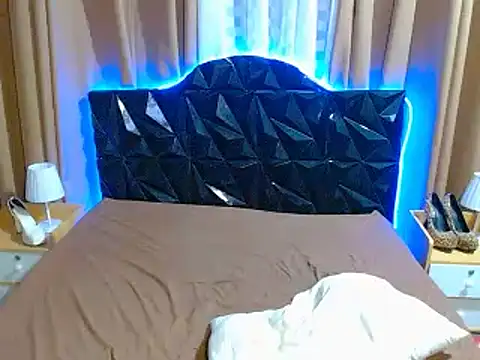 AshantTsiBigCock webcam