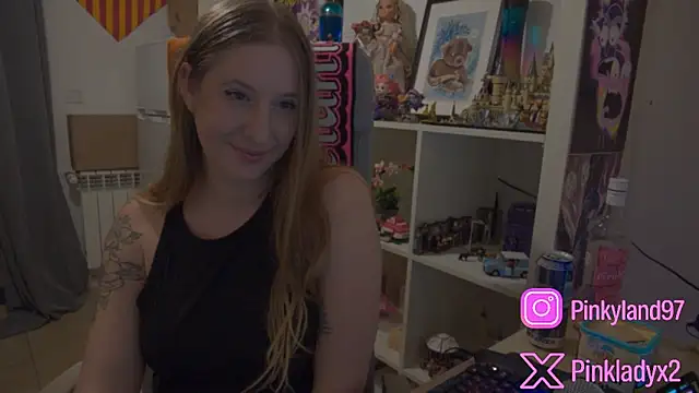 Pinkyladyxxx webcam