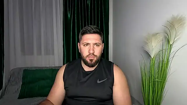 Gold_Alpha_Boy webcam