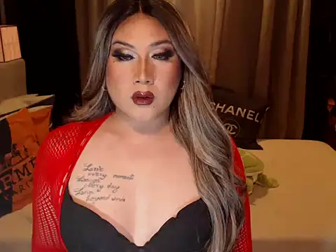 YourMistressAggy webcam