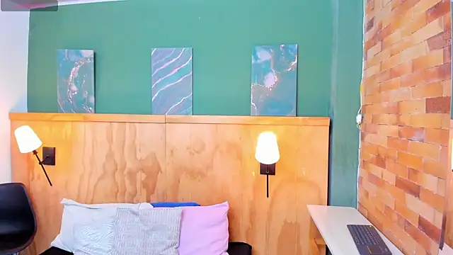 megansumer - Megansumer's free webcam - UK Sex Cams