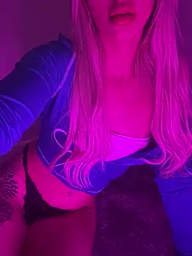 Hisnaughtylilthing webcam