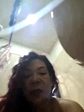 Scarlet_curly8a webcam