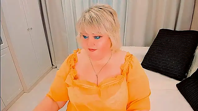 BIGTITSBBW webcam
