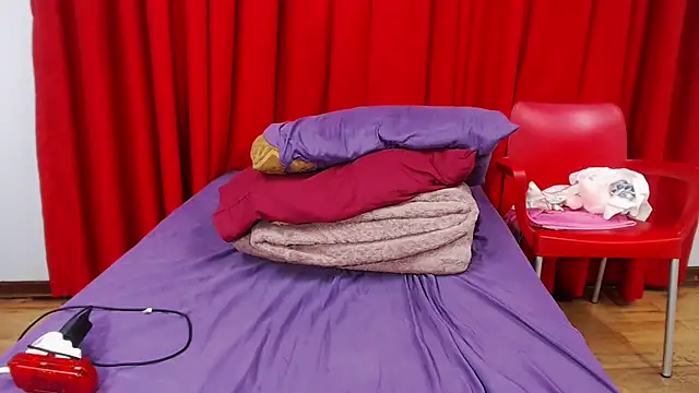 SexyBustyBoobs webcam