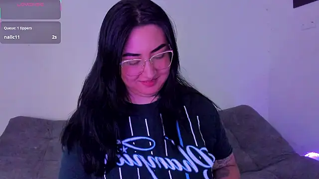 Curvybaddie99 webcam