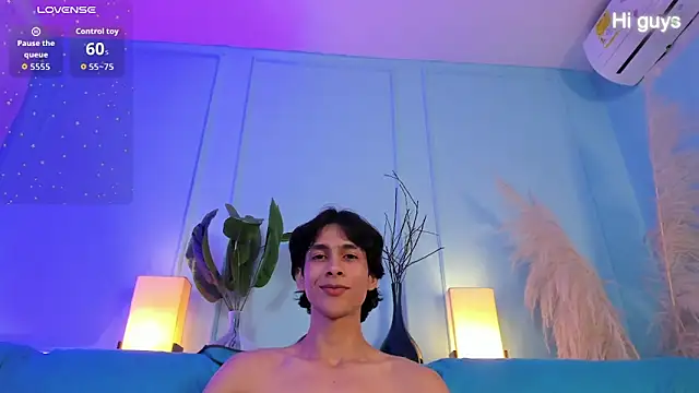 cheys_mast (M twink) - remove shirt