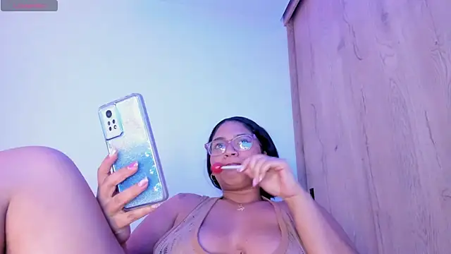 iriss_25 - Iriss_25's free webcam - UK Sex Cams