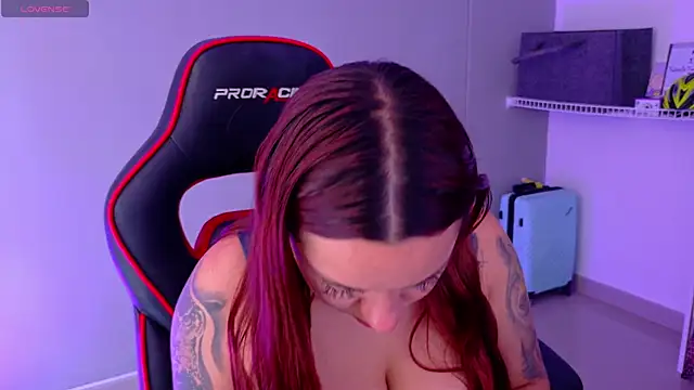 samantha_tattu webcam