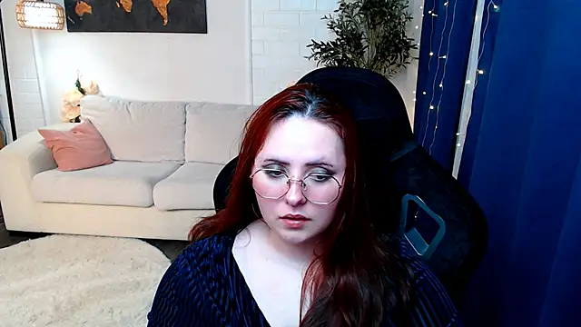 Hennessy_bunny webcam