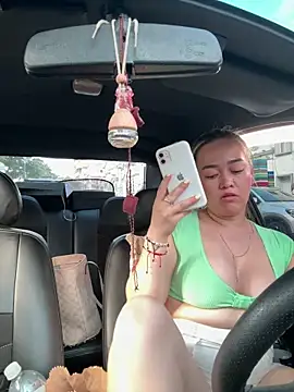 danielavegax (G young) - Lia sucks my tits🌼🌼