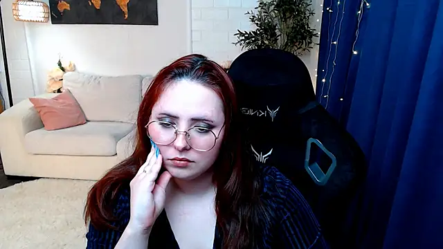 Hennessy_bunny webcam