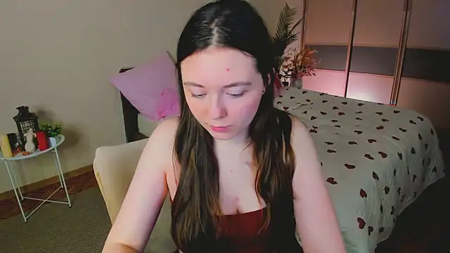 AlluringLookk webcam