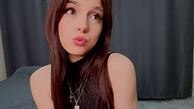 tessaticklejokes webcam