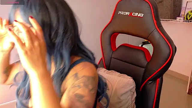 samantha_tattu webcam