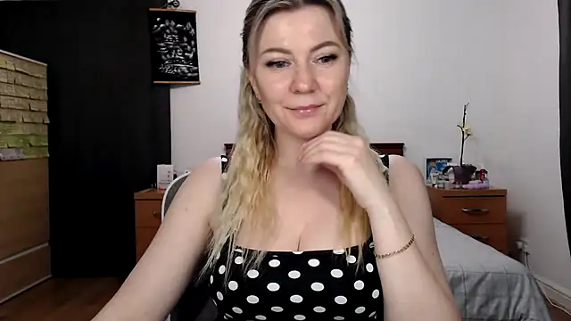 ParadiseAlina live sex cam