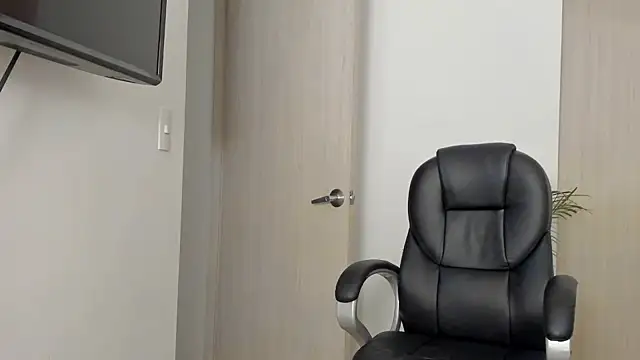 charlotte_tiller webcam