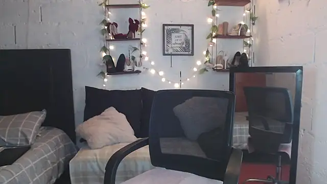 missrosario_stepmoan webcam