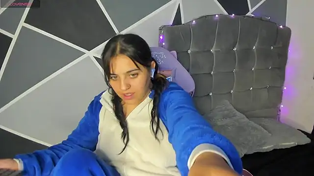 alyssa_magiic webcam