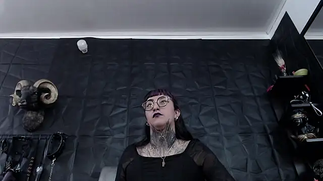 Agata_Darkness webcam