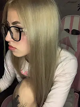 PrettyAshley_ webcam