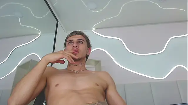 dannthestiff - DanntheStiff's free webcam - UK Sex Cams