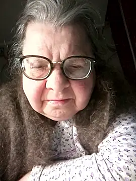 Webcam Model (MartaMia68)  is live.Free join now!