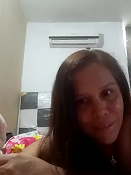 alexandra-queen webcam