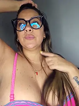 Webcam Model (Nicoleefaith_)  is live.Free join now!