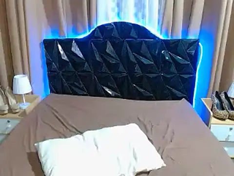 AshantTsiBigCock webcam