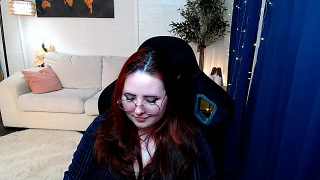 Hennessy_bunny webcam