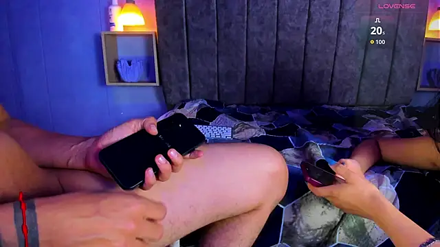 Zoe_Axel1 live sex cam