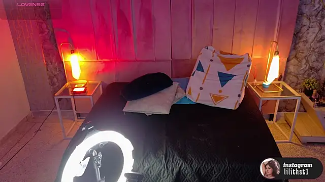lilithst_ webcam