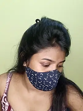 Webcam Model (trinasa)  is live.Free join now!