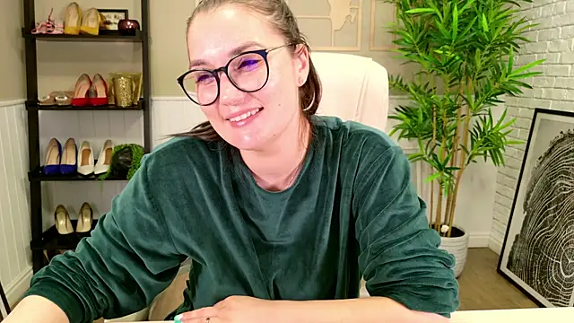 selinesole - SelineSole's free webcam - UK Sex Cams