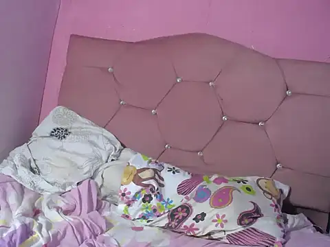 Cherry_Boom18 webcam