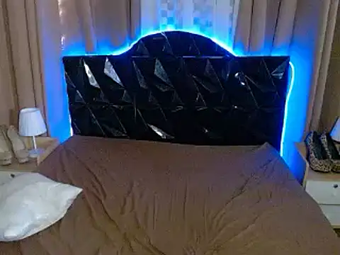 AshantTsiBigCock webcam