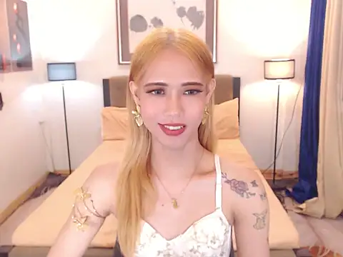 PreciousAmore webcam