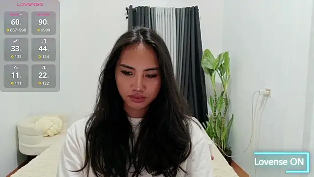 Divine_Goddesss webcam