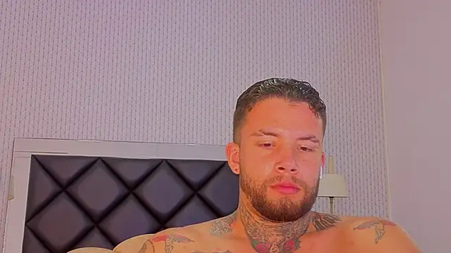 matthew_lennox_ webcam