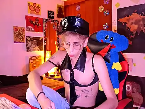 the_princeRed webcam