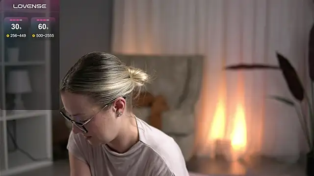 AnnastasiaMills webcam