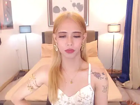 PreciousAmore webcam